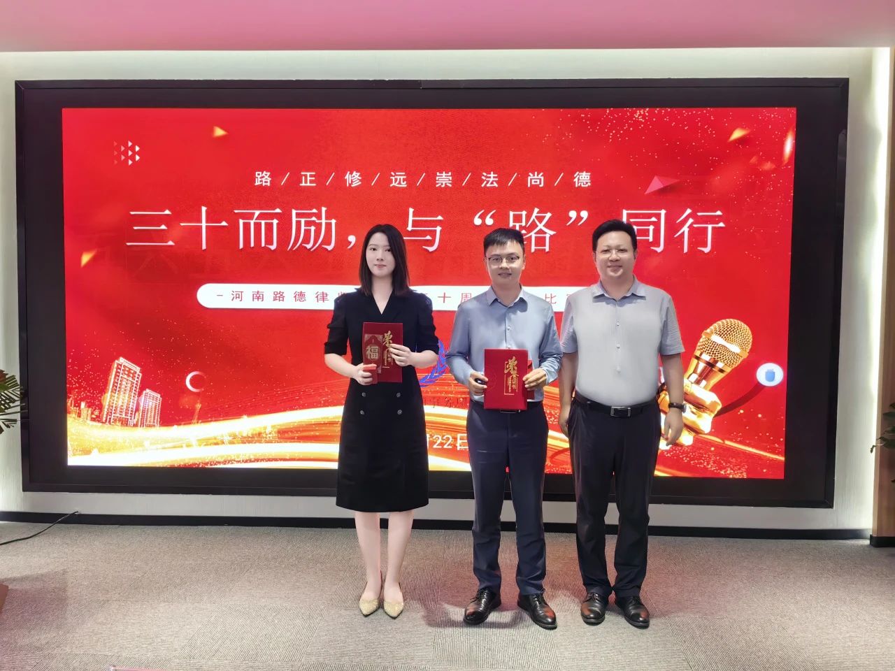 1721723325154402.jpg feb941836282cc9ab7babff23407fbf2.jpg